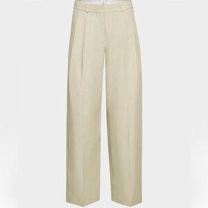 Aritzia Pivotal Pant